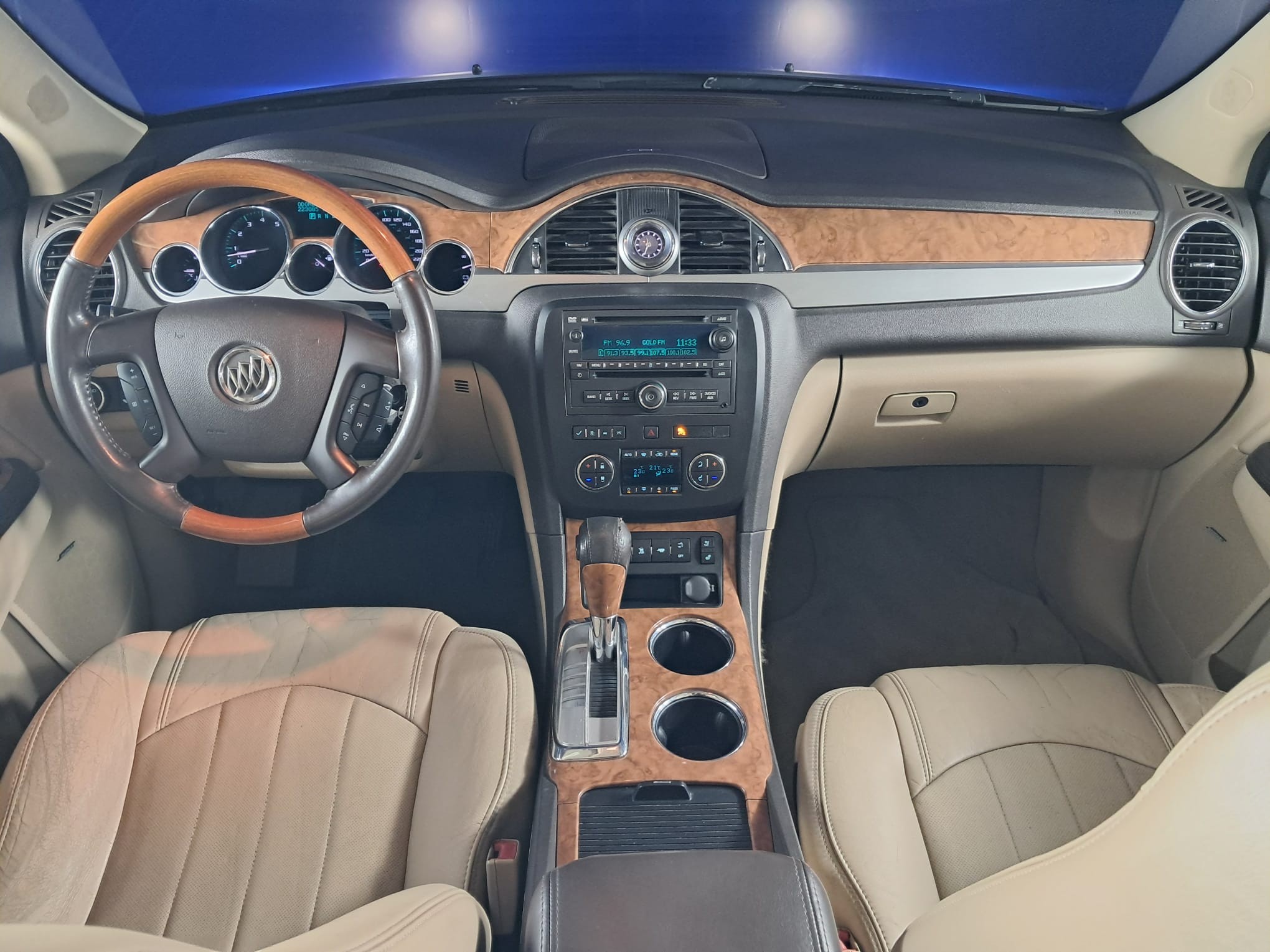 BUICK Enclave 2010 — imagine 13