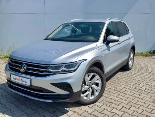 Volkswagen-Tiguan eHybrid-SUV-2023--Automata