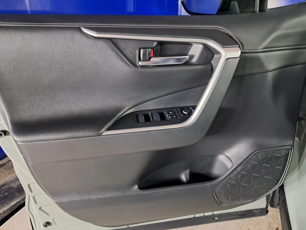 TOYOTA RAV 4 DYNAMIC HYBRID HSD E-CVT