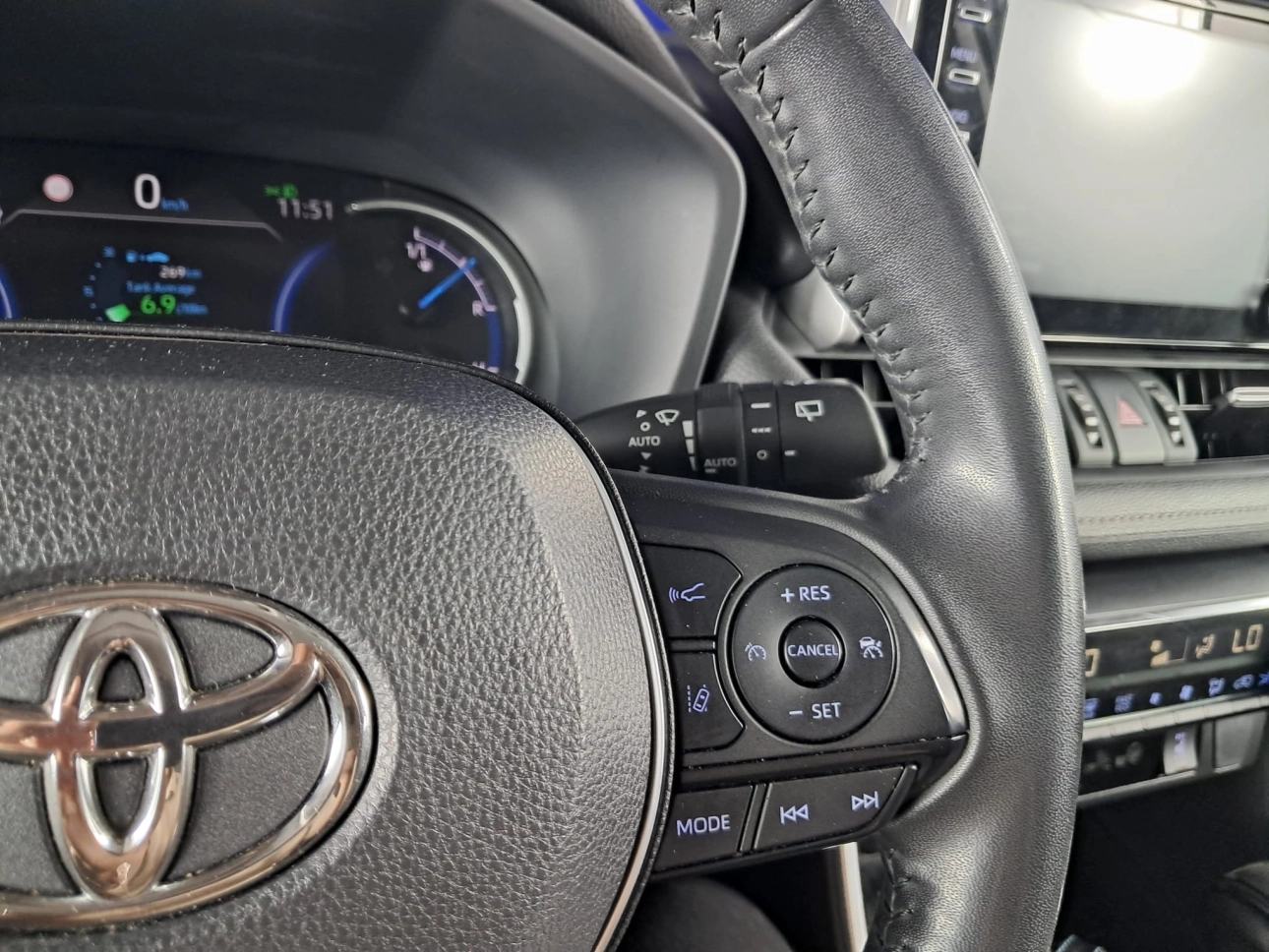 TOYOTA RAV 4 DYNAMIC HYBRID HSD E-CVT