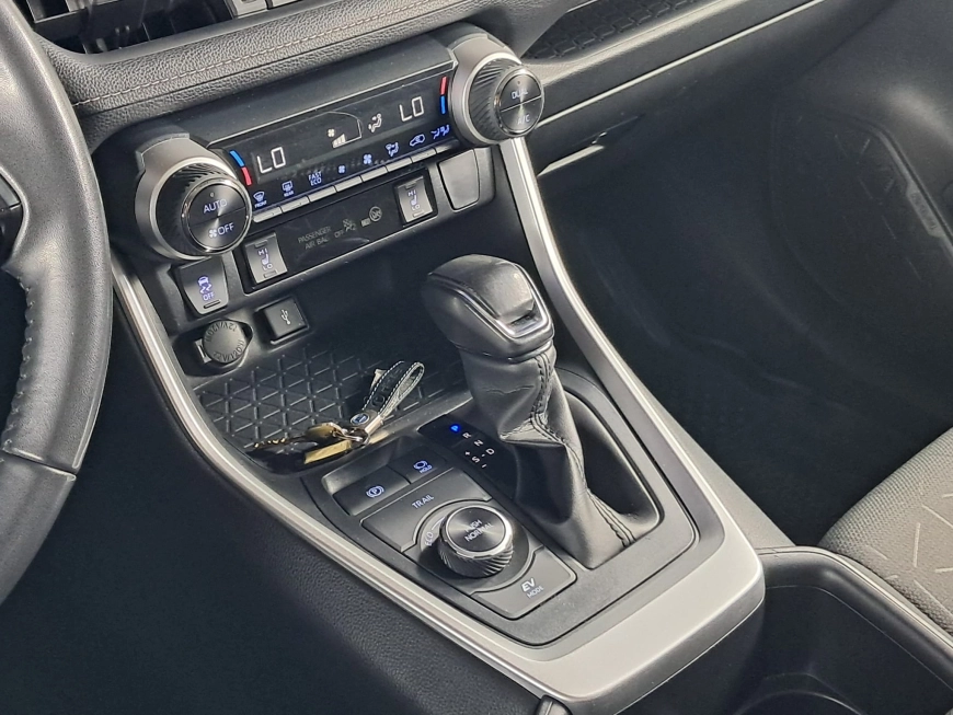 TOYOTA RAV 4 DYNAMIC HYBRID HSD E-CVT