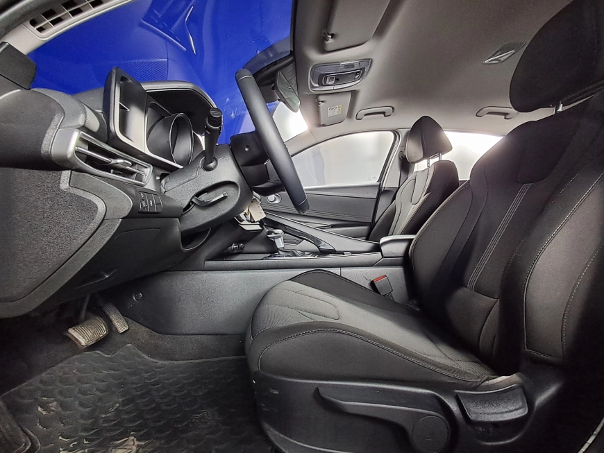 HYUNDAI ELANTRA 1.6i 122 CP 2022