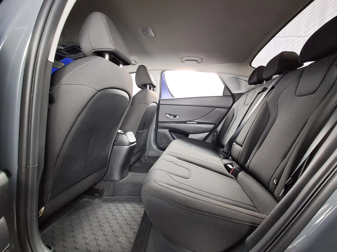 HYUNDAI ELANTRA 1.6i 122 CP 2022