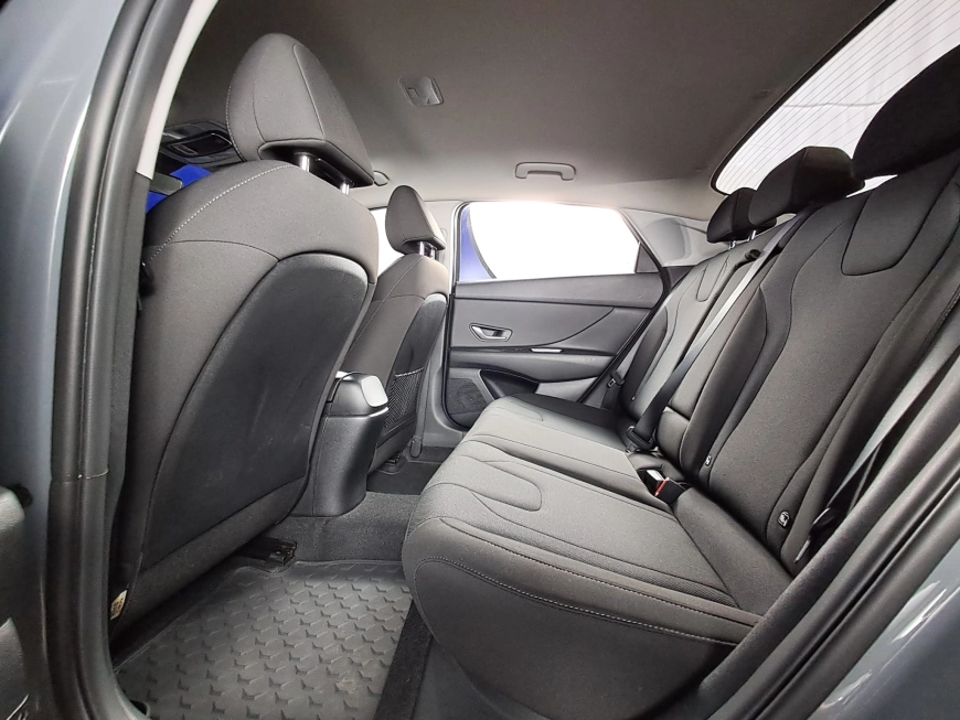 HYUNDAI ELANTRA 1.6i 122 CP 2022