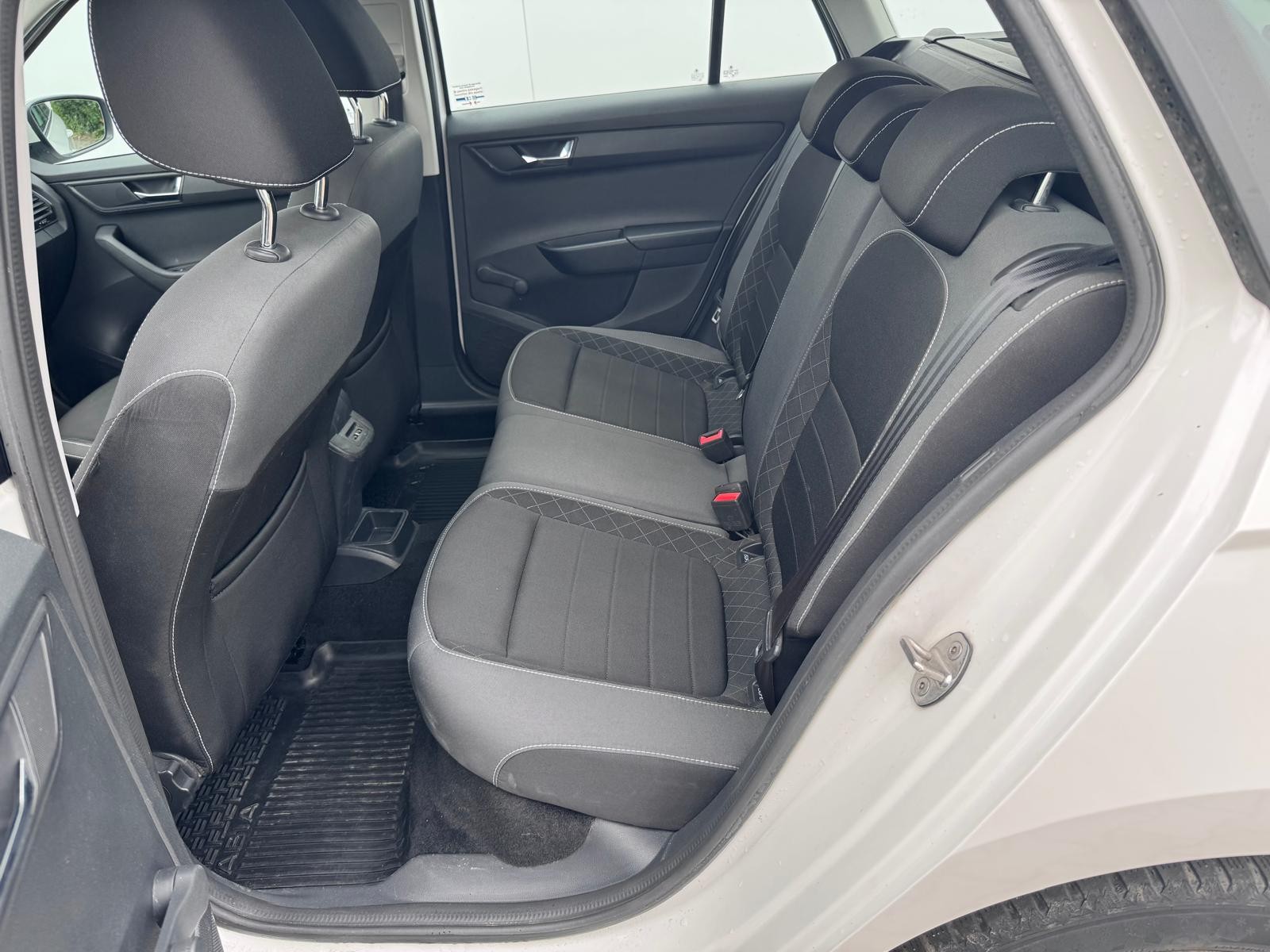 SKODA Fabia 2022 — imagine 44
