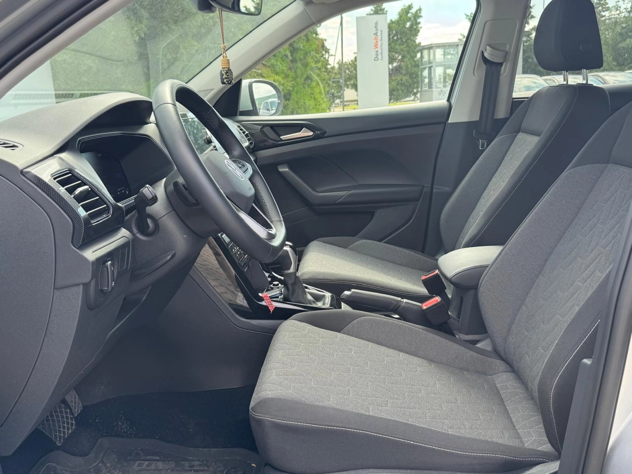 Volkswagen T-CROSS Hatchback 2025