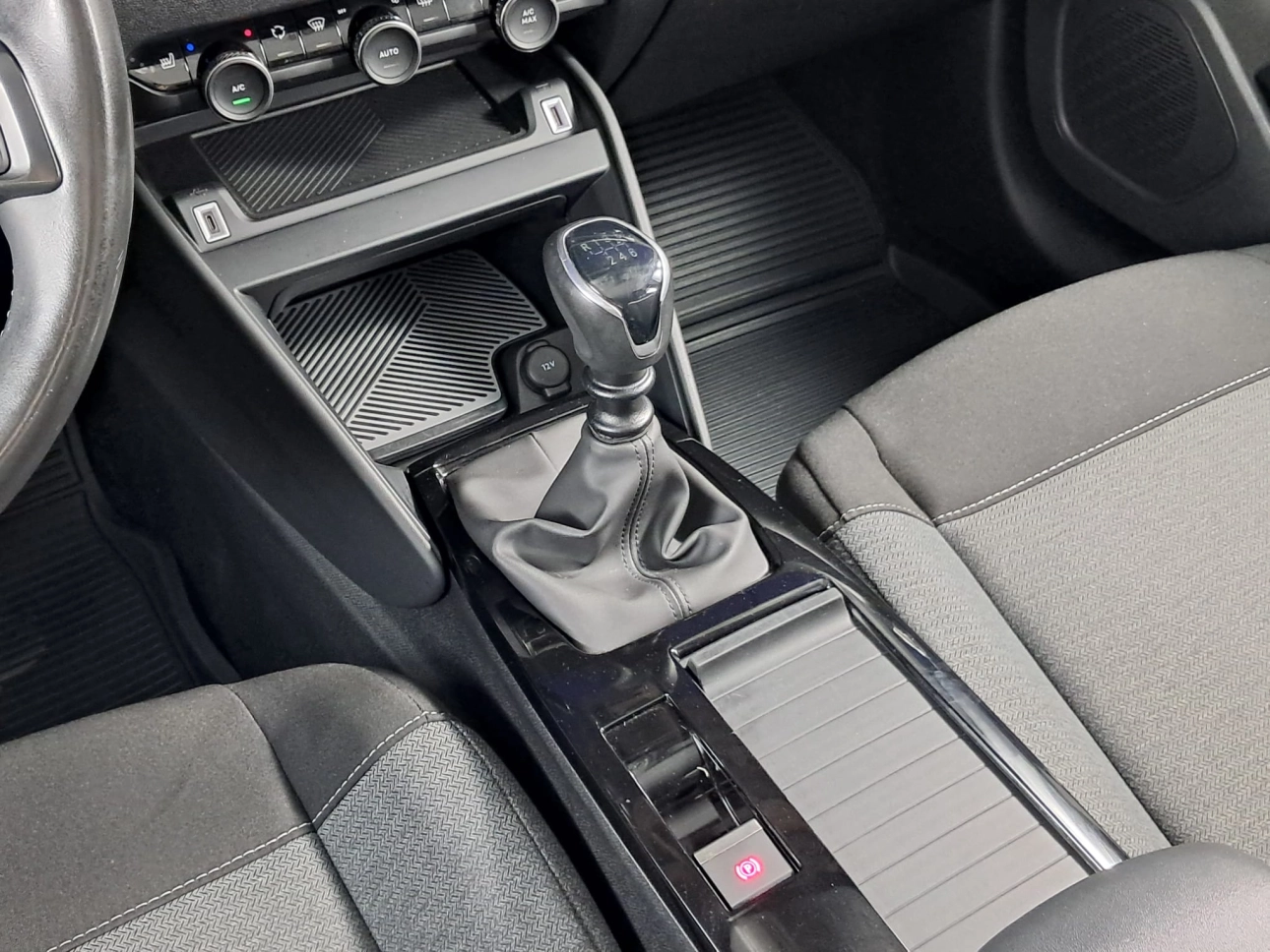 CITROEN C4 FEEL 30CP 2021
