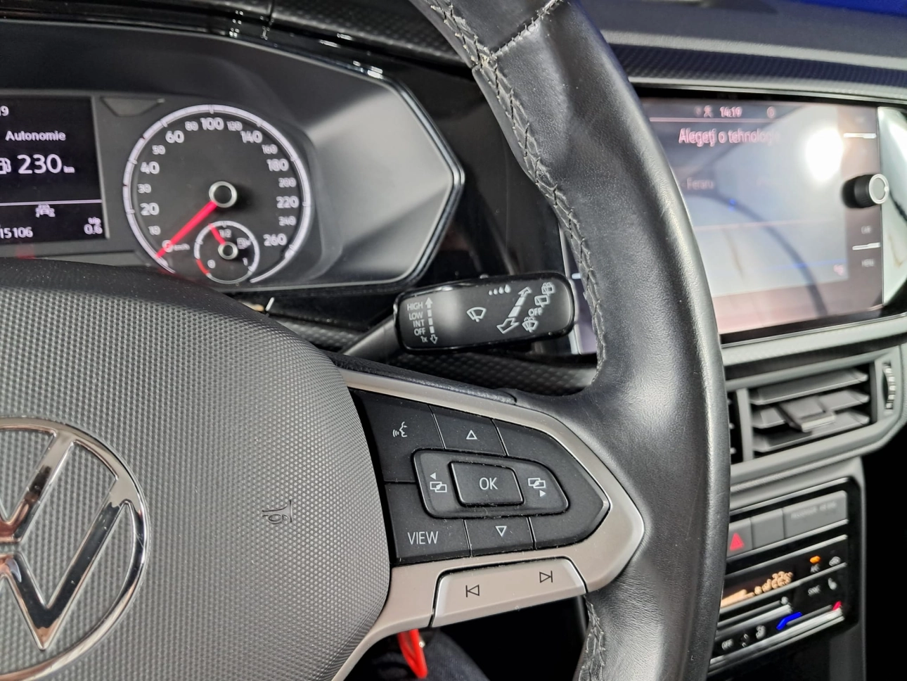 VOLKSWAGEN T-CROSS LIFE 1.0i 110CP 2022
