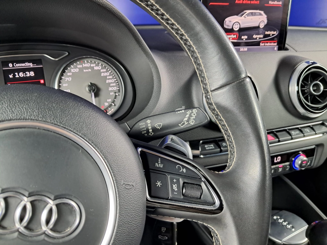 AUDI S3 SPORTBACK QUATTRO 2.0TFSI 300CP 204
