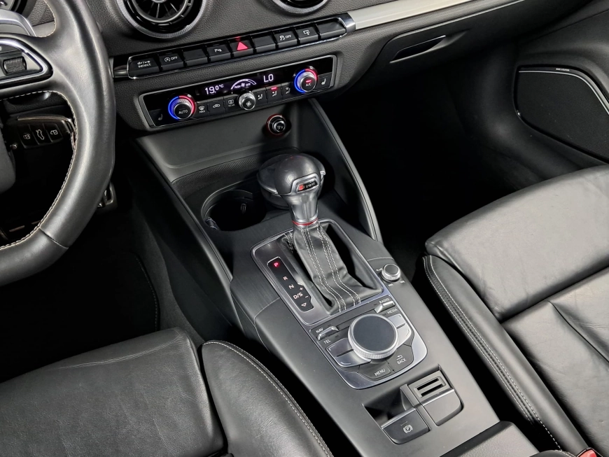 AUDI S3 SPORTBACK QUATTRO 2.0TFSI 300CP 204
