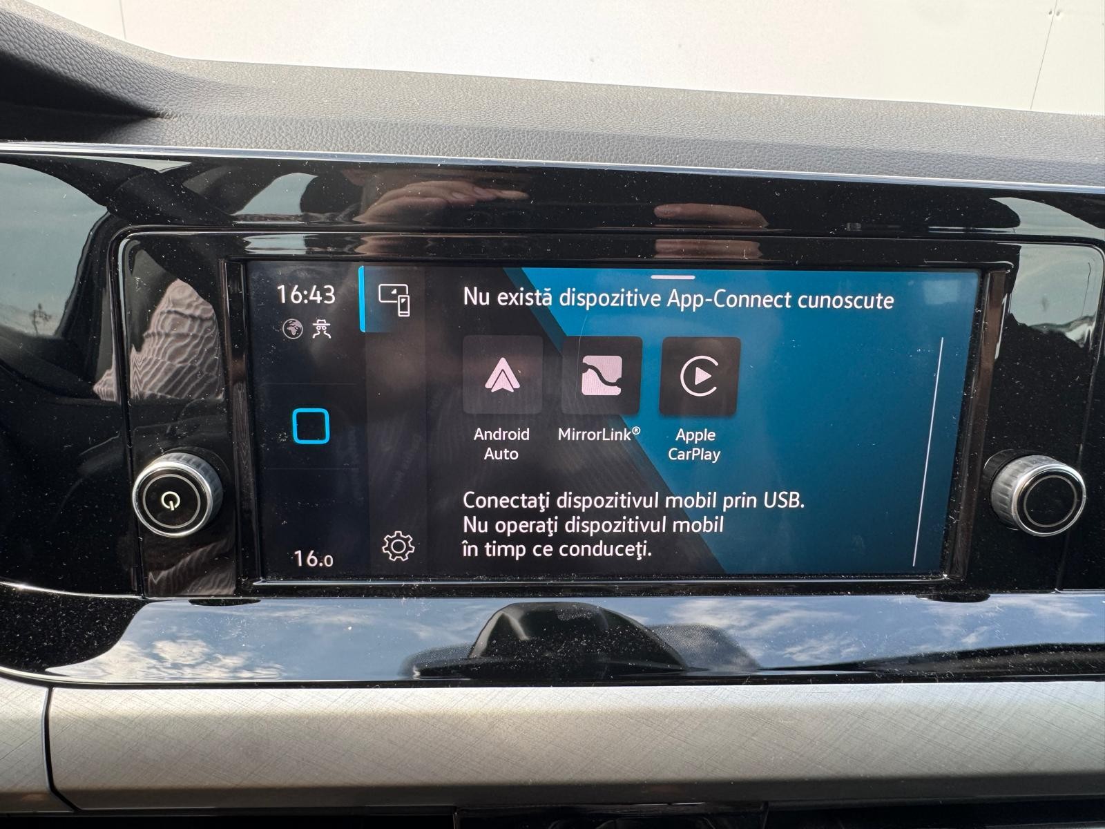 VOLKSWAGEN Golf 2023 — imagine 51