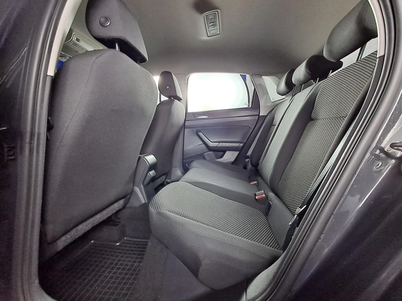 VOLKSWAGEN POLO 1.0i 80CP 2021