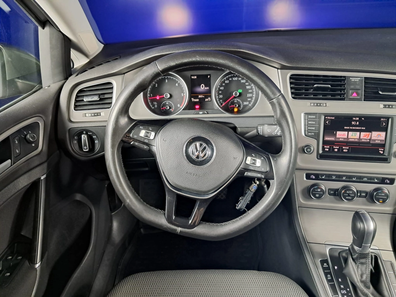 VOLKSWAGEN GOLF VII Comfortline 1.6TDI DSG 110CP 2016