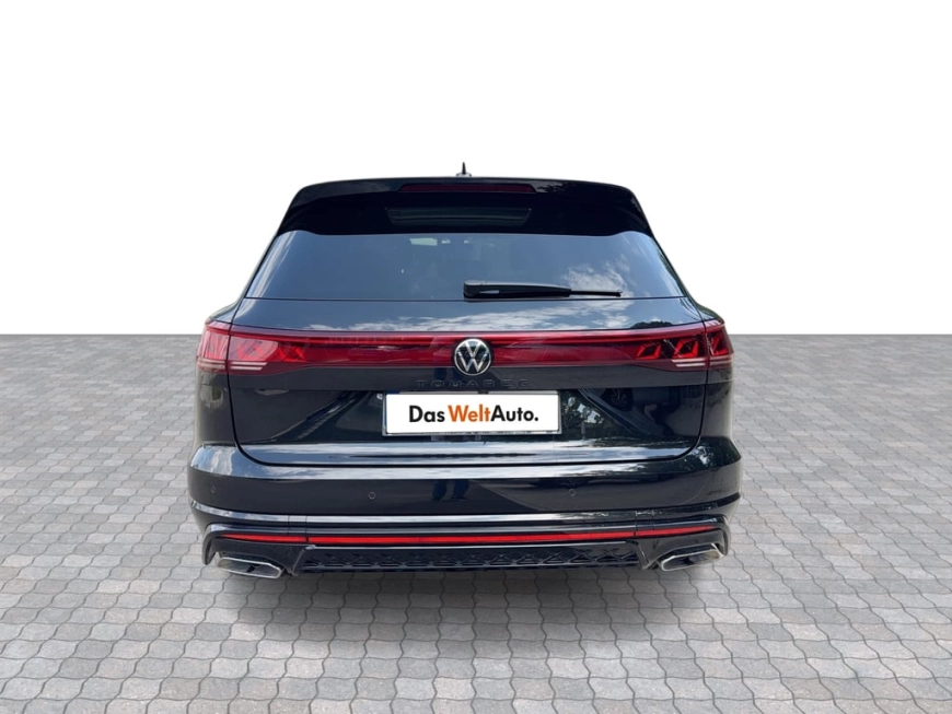 Volkswagen Touareg R-Line SUV 2025