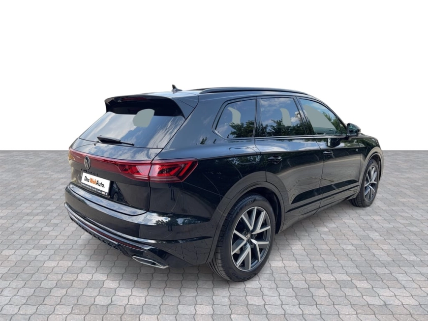 Volkswagen Touareg R-Line SUV 2025