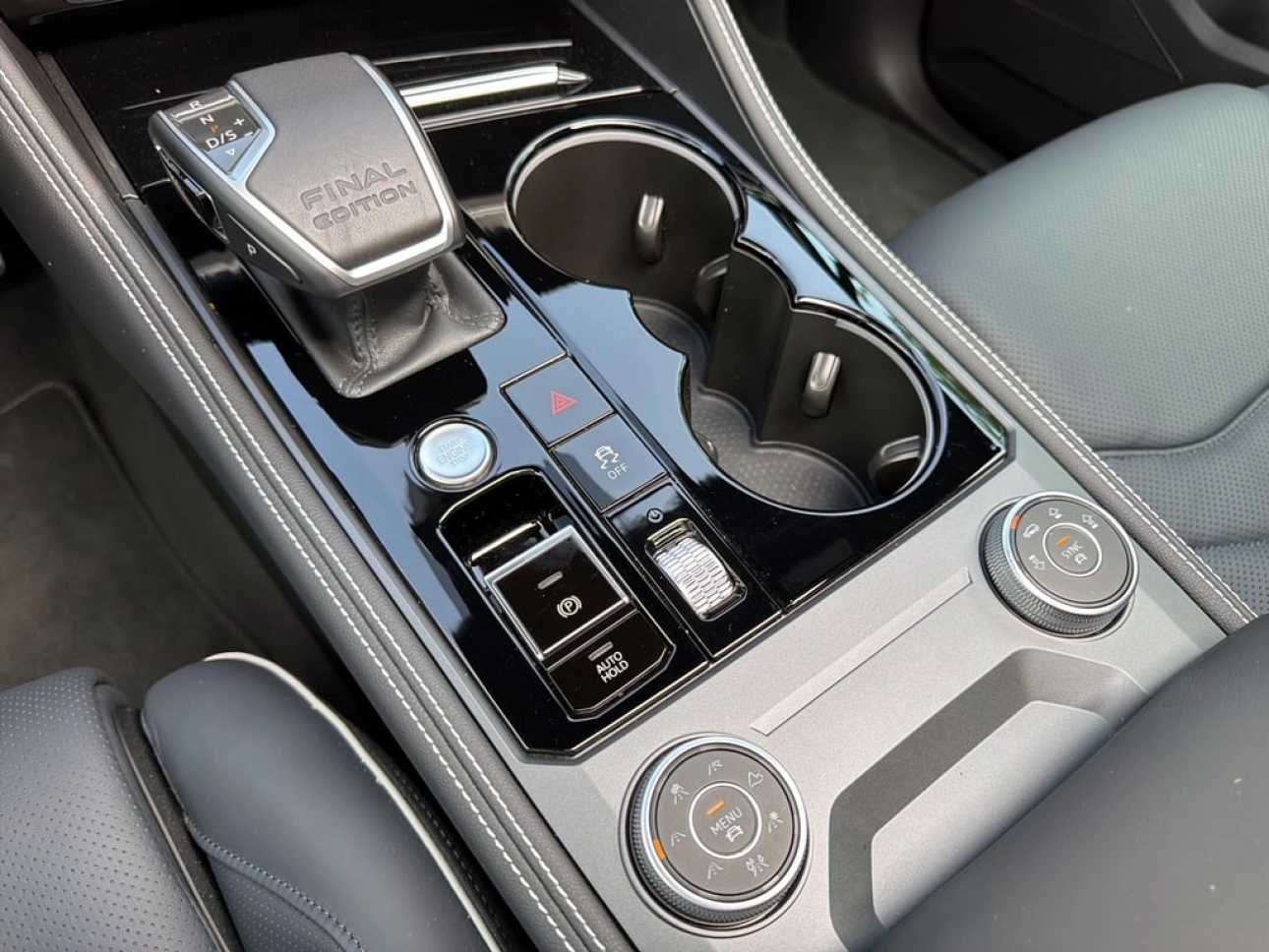 Volkswagen Touareg R-Line SUV 2025