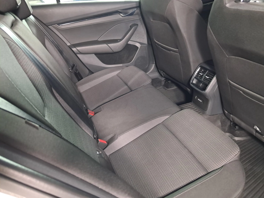 SKODA OCTAVIA AMBITION 2.0TDI 115CP DSG 2022