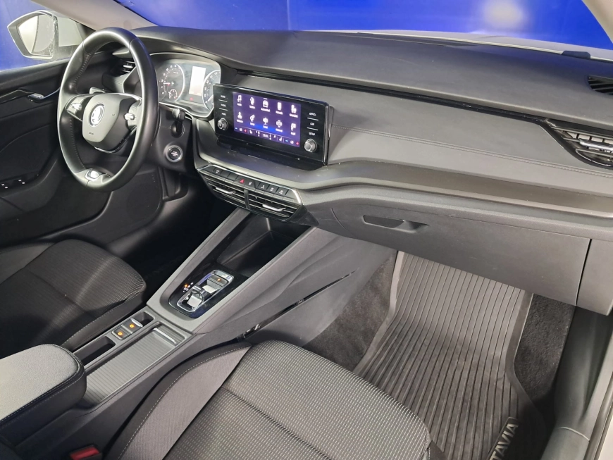 SKODA OCTAVIA AMBITION 2.0TDI 115CP DSG 2022