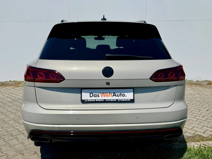 Volkswagen Touareg R Line SUV 2022