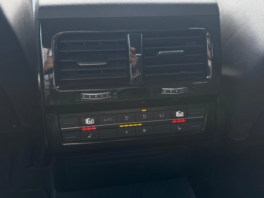 Volkswagen Touareg R Line SUV 2022