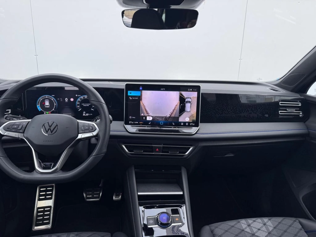Volkswagen Noul Tiguan R Line SUV 2025