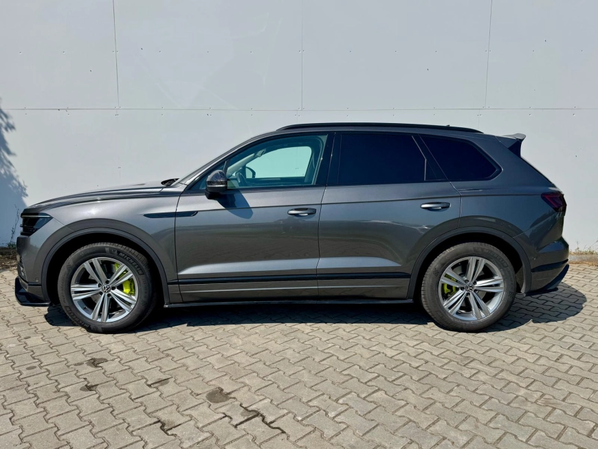 Volkswagen TOUAREG SUV 2022