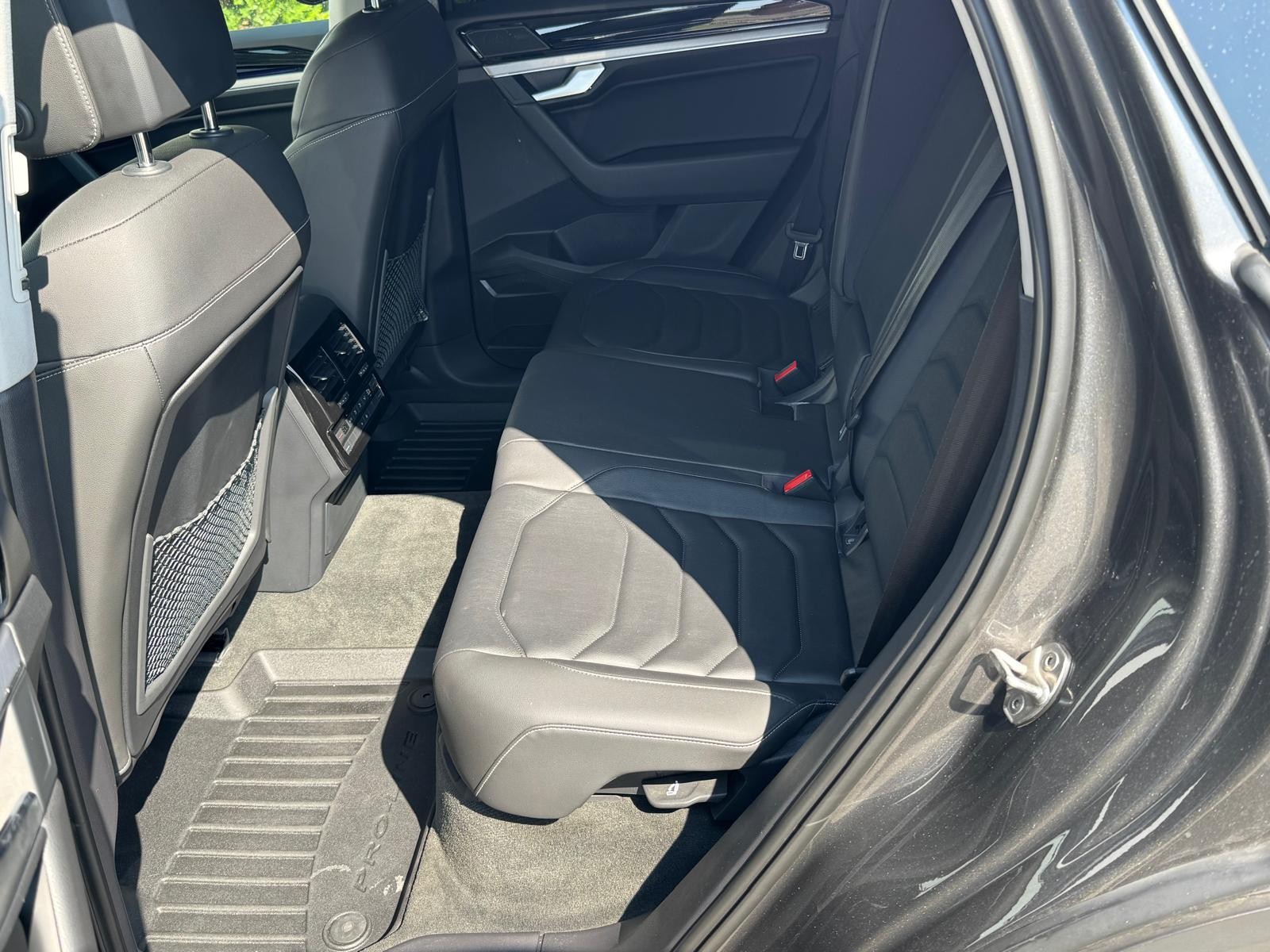 VOLKSWAGEN Touareg 2022 — imagine 11