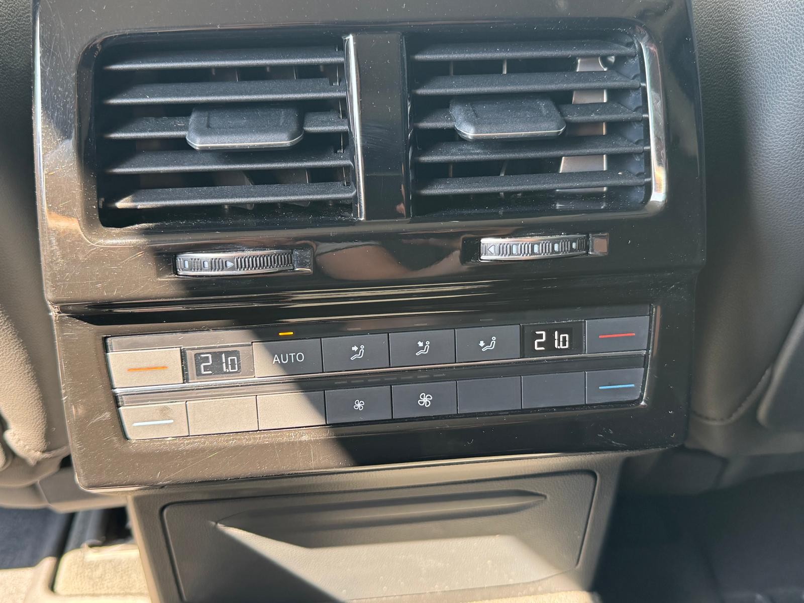 VOLKSWAGEN Touareg 2022 — imagine 12