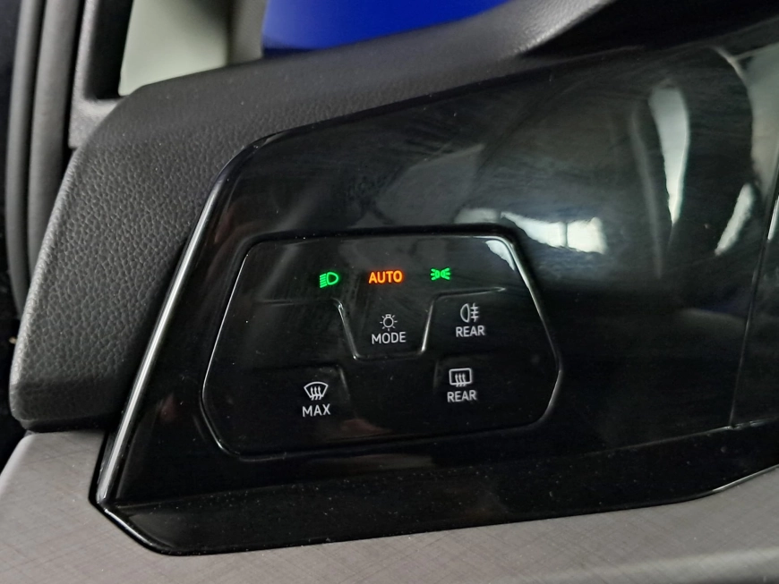 VOLKSWAGEN GOLF VIII DSG7 CONFORTLINE