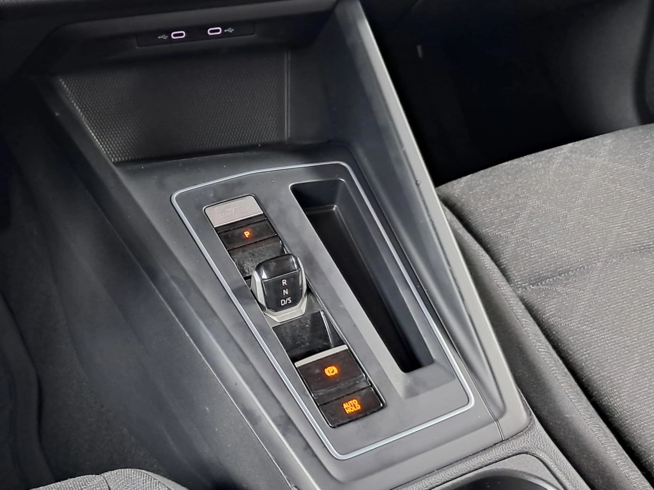 VOLKSWAGEN GOLF VIII DSG7 CONFORTLINE