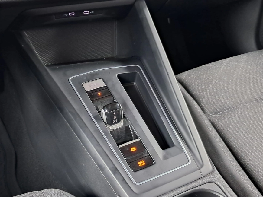 VOLKSWAGEN GOLF VIII DSG7 CONFORTLINE