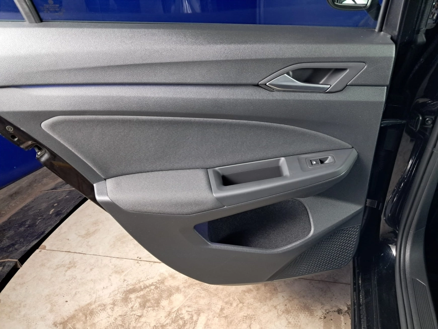 VOLKSWAGEN GOLF VIII DSG7 CONFORTLINE