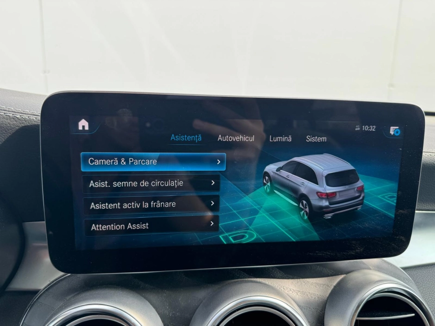 Mercedes-Benz GLC SUV 2022