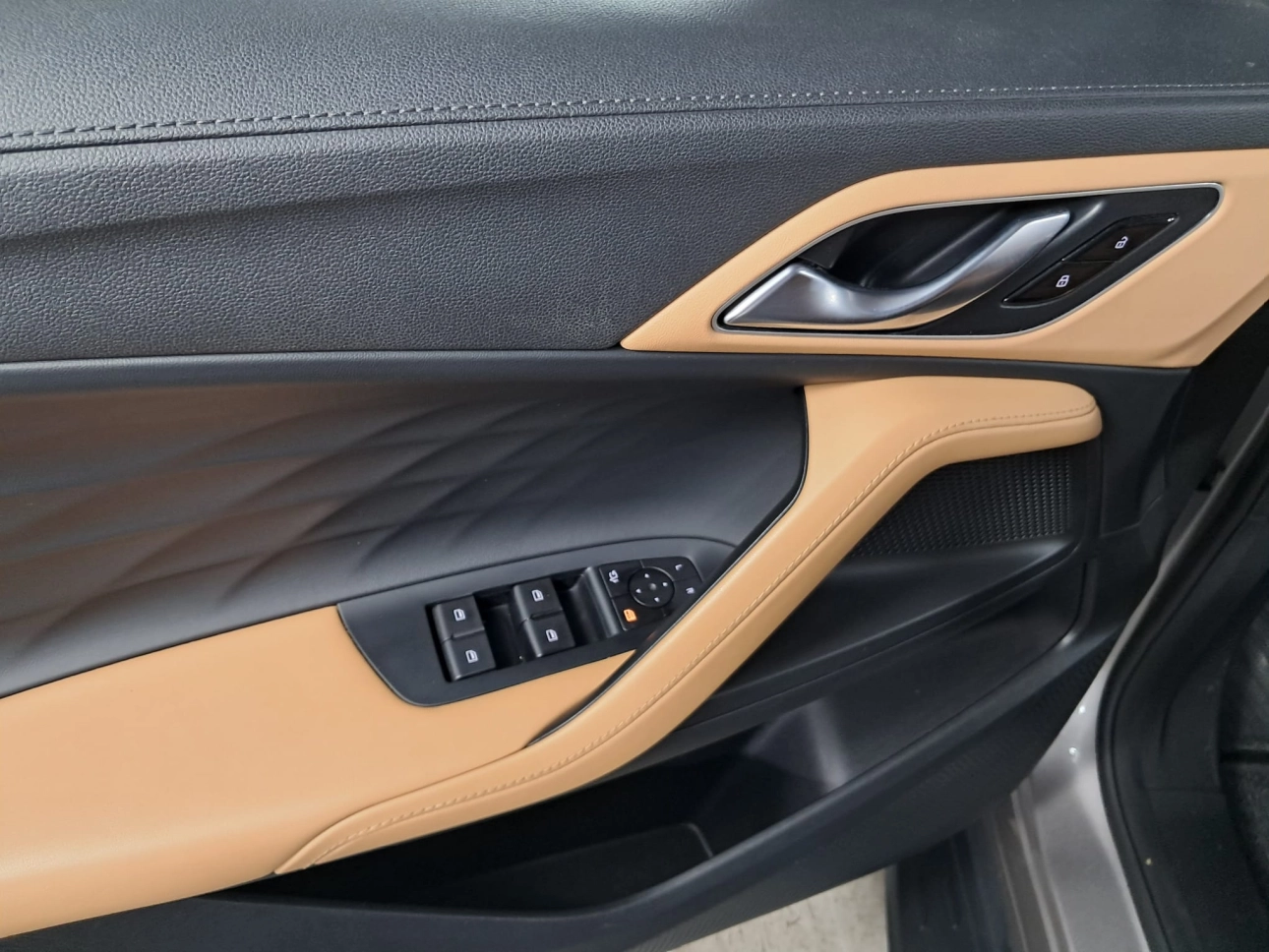 MG HS EXECUTIVE PLUG-IN HYBRID 2024
