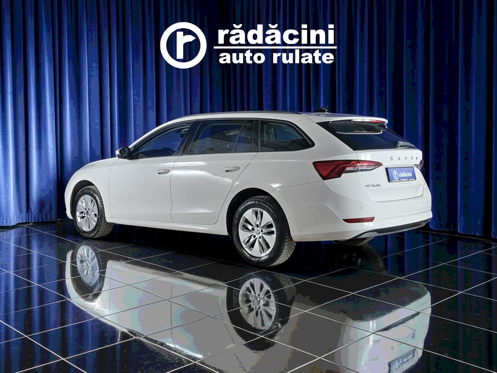 SKODA Octavia 2022 — imagine 4