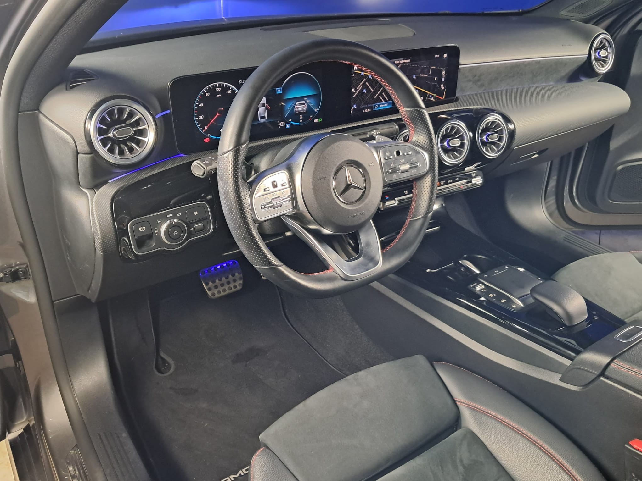 MERCEDES-BENZ Unknown Model 2022 — imagine 10