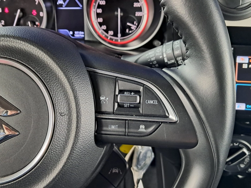 SUZUKI SWIFT PASSION HYBRID 1.2i 83CP 2021