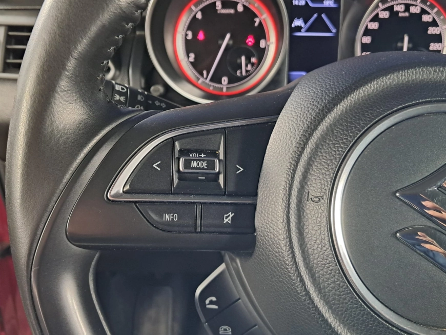 SUZUKI SWIFT PASSION HYBRID 1.2i 83CP 2021