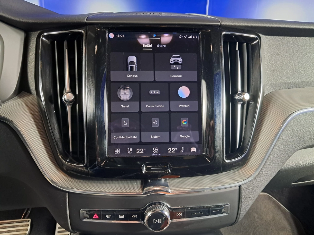 VOLVO XC60 R-DESIGN 2.0TD HYBRID AWD AT8 197CP 2022