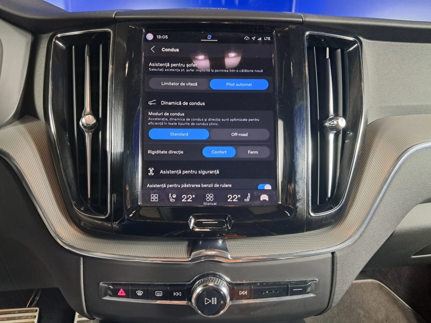 VOLVO XC60 R-DESIGN 2.0TD HYBRID AWD AT8 197CP 2022