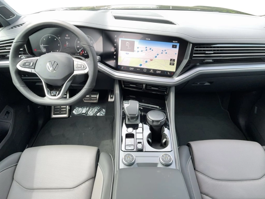 Volkswagen Touareg SUV 2025