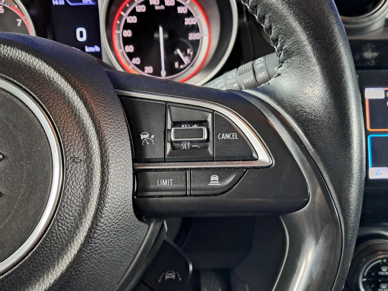 SUZUKI SWIFT SPIRIT HYBRID 1.2i 83CP 2020