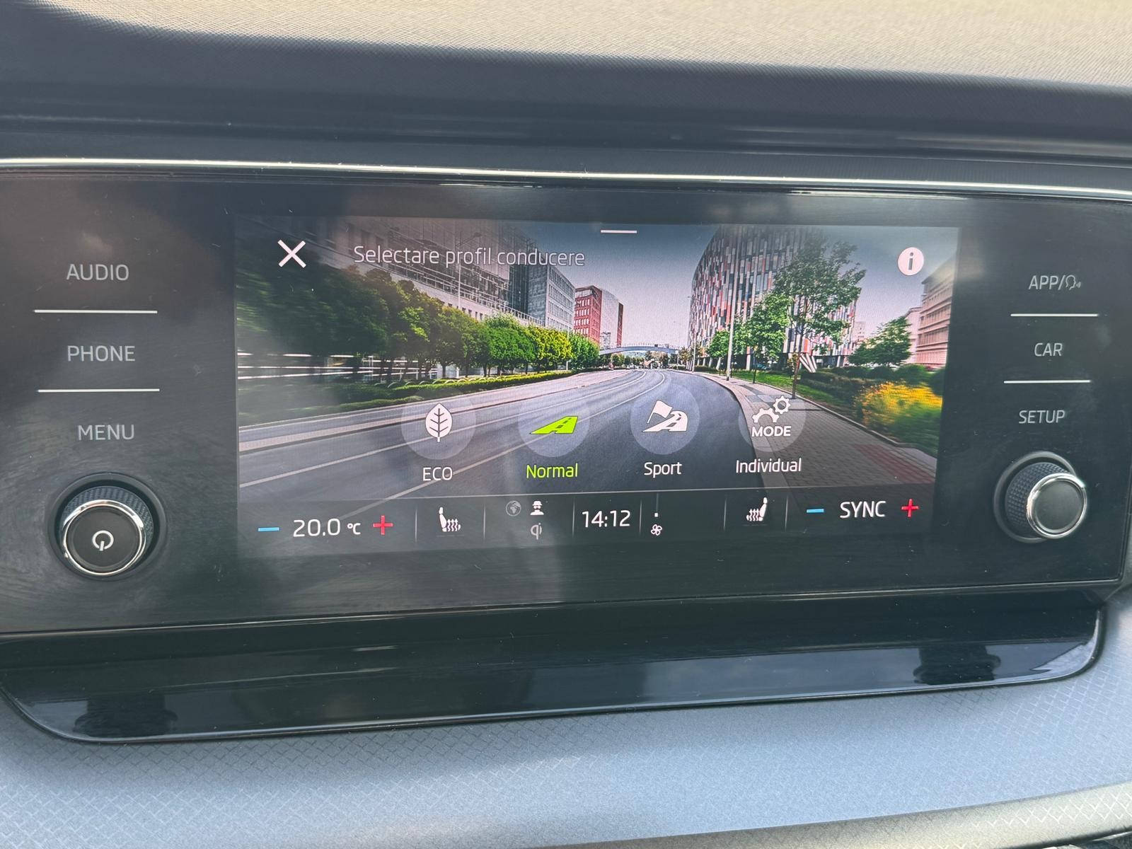 SKODA Octavia 2022 — imagine 18