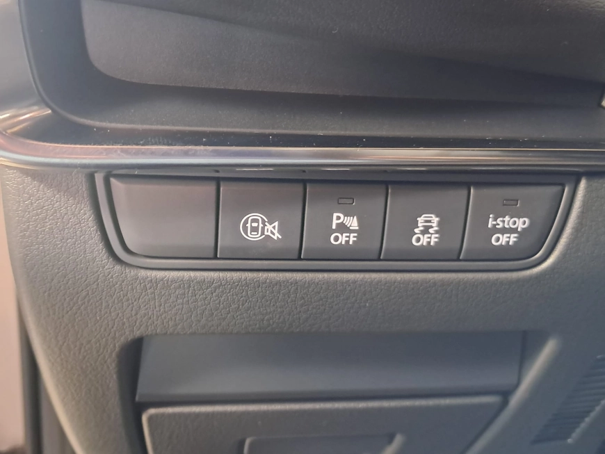 MAZDA 3 EXLUSIV-LINE E-SKYACTIV X 6AT 186CP 2023