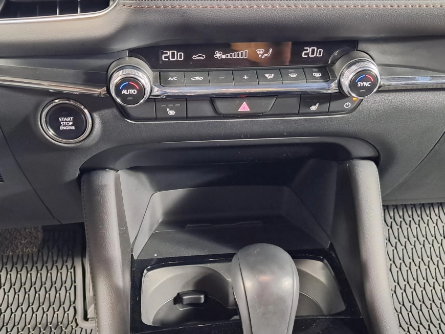 MAZDA 3 EXLUSIV-LINE E-SKYACTIV X 6AT 186CP 2023