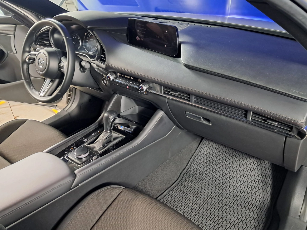 MAZDA 3 EXLUSIV-LINE E-SKYACTIV X 6AT 186CP 2023