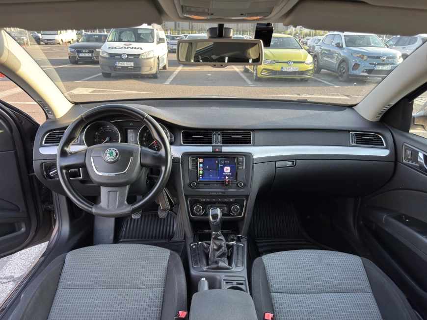 Skoda Superb Break 2011