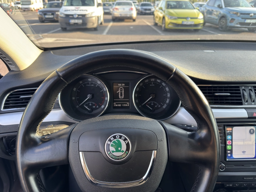 Skoda Superb Break 2011