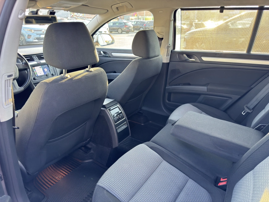 Skoda Superb Break 2011