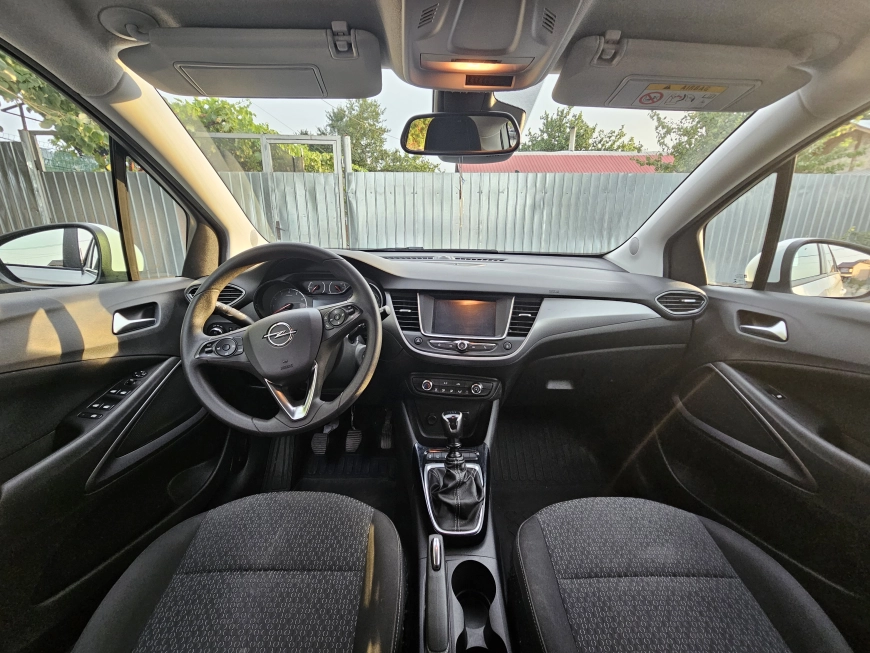 Opel Crossland x Compact SUV 2020